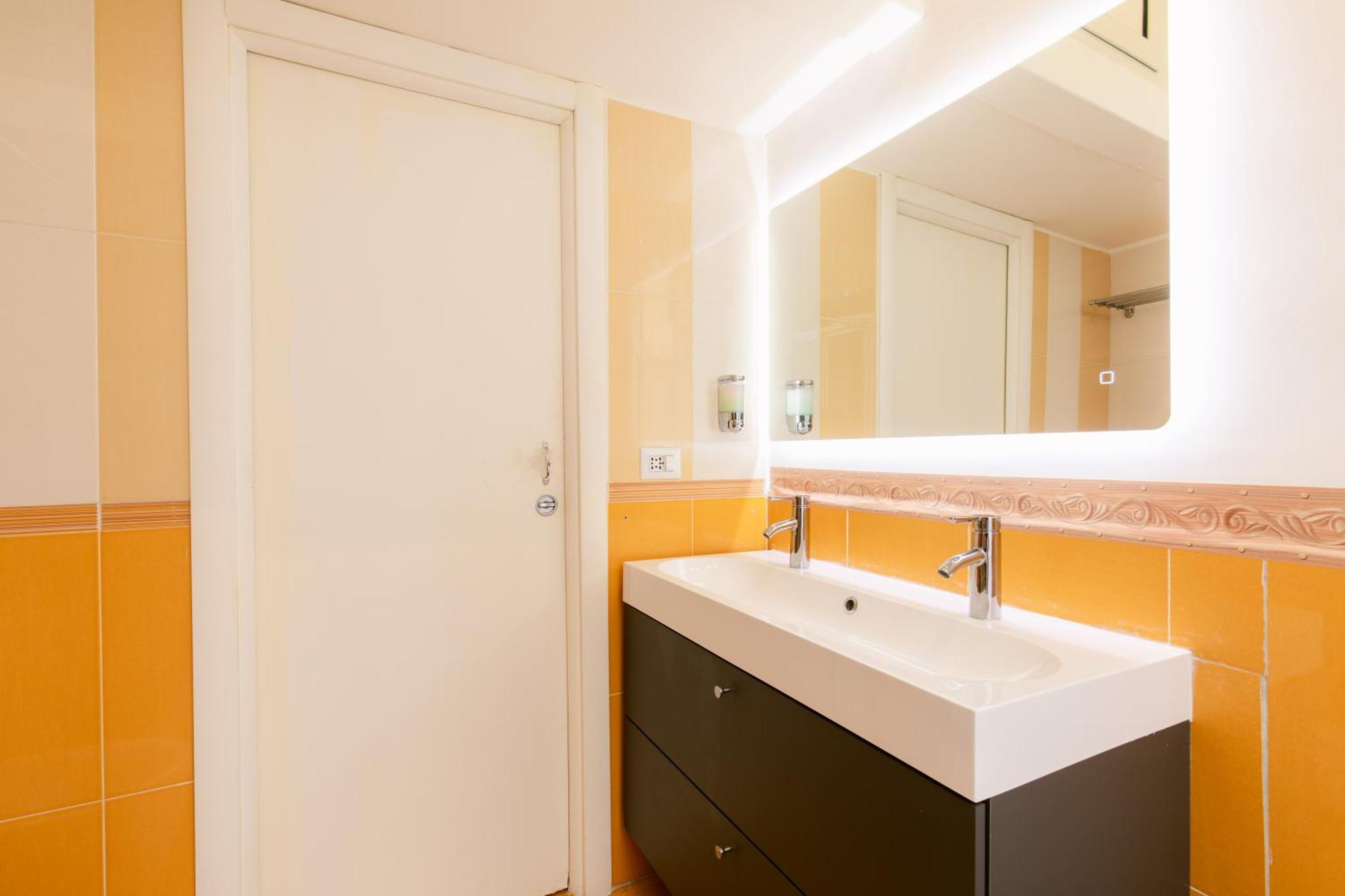 Calaba Chiaia Apartment Napoli Ngoại thất bức ảnh